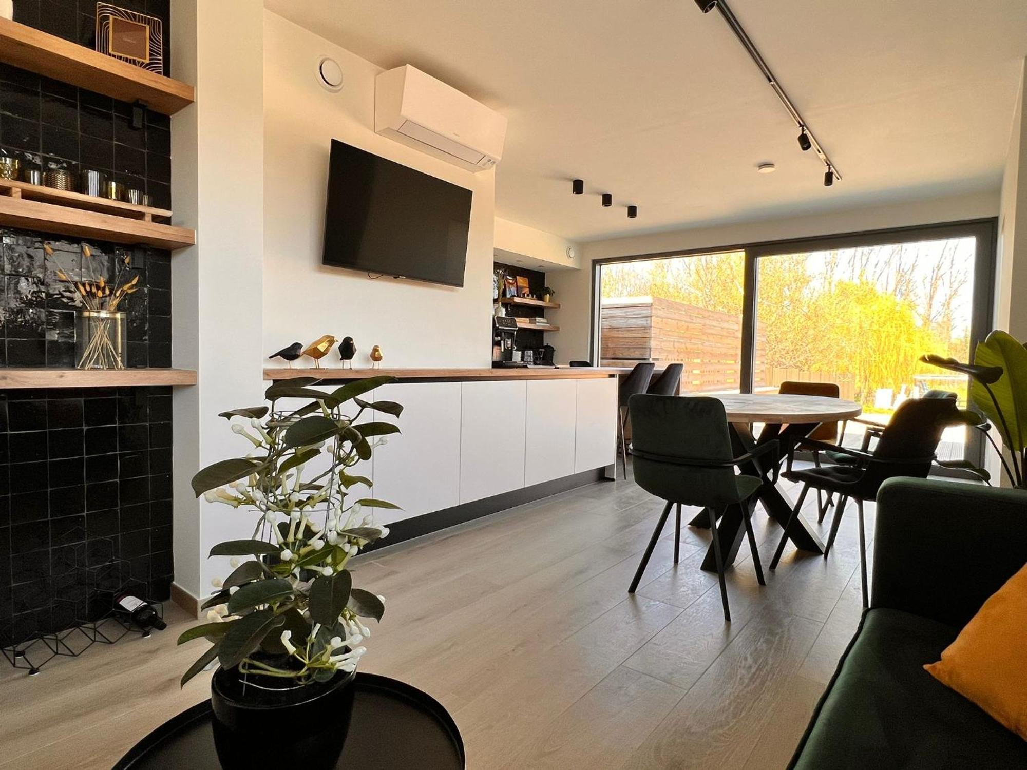 Inova Guesthouse هاسيلت المظهر الخارجي الصورة